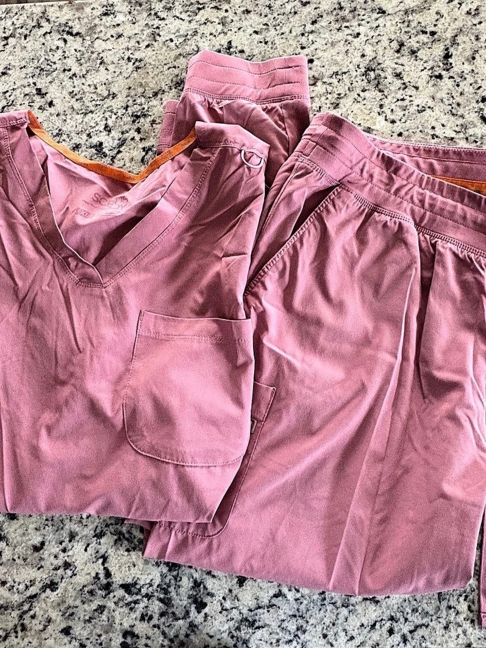 Scrub Joy Pink Set